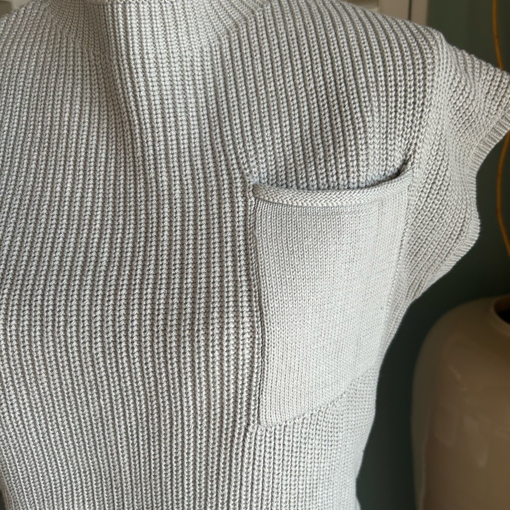 Gray Ribbed Top - Picture 4 of 7